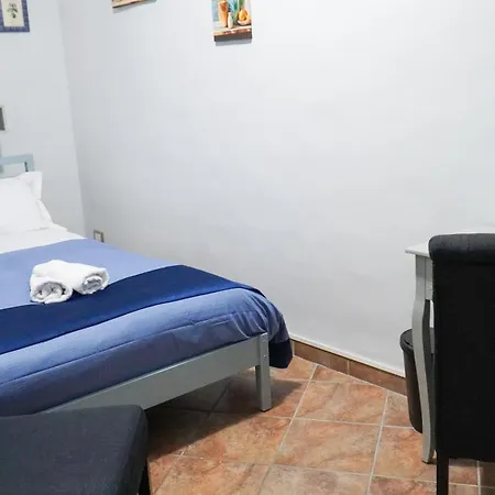 Le Cortiglie Bed & Breakfast *